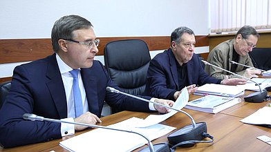 Заседание Комитета по бюджету и налогам: рассмотрение проекта государственной программы РФ "Научно-технологическое развитие Российской Федерации"