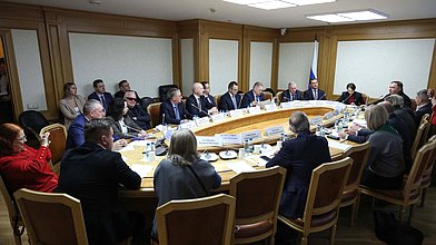 Круглый стол Комитета по аграрным вопросам на тему «Нормативно-правовые аспекты обеспечения личных подсобных хозяйств и садоводов посадочным материалом»