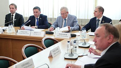 Совместное заседание Комитета по контролю и Комитета по экологии, природным ресурсам и охране окружающей среды с участием Министра природных ресурсов и экологии РФ Александра Козлова