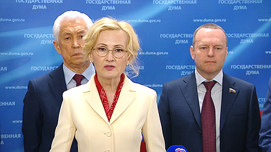 Пресс-подход представителей фракции "Единая Россия"