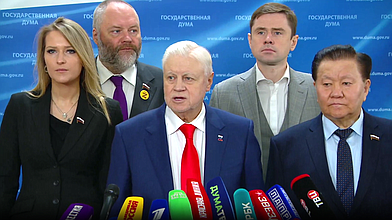 Пресс-подход представителей фракции «Справедливая Россия — За правду»