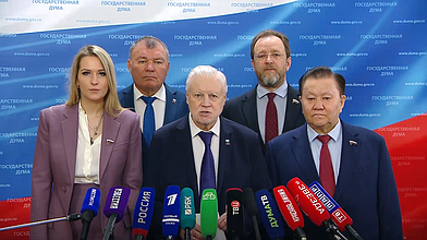 Пресс-подход представителей фракции "Справедливая Россия - За правду"