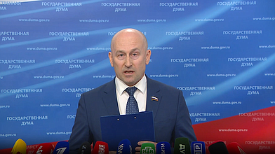 Пресс-подход представителя фракции "Справедливая Россия"
